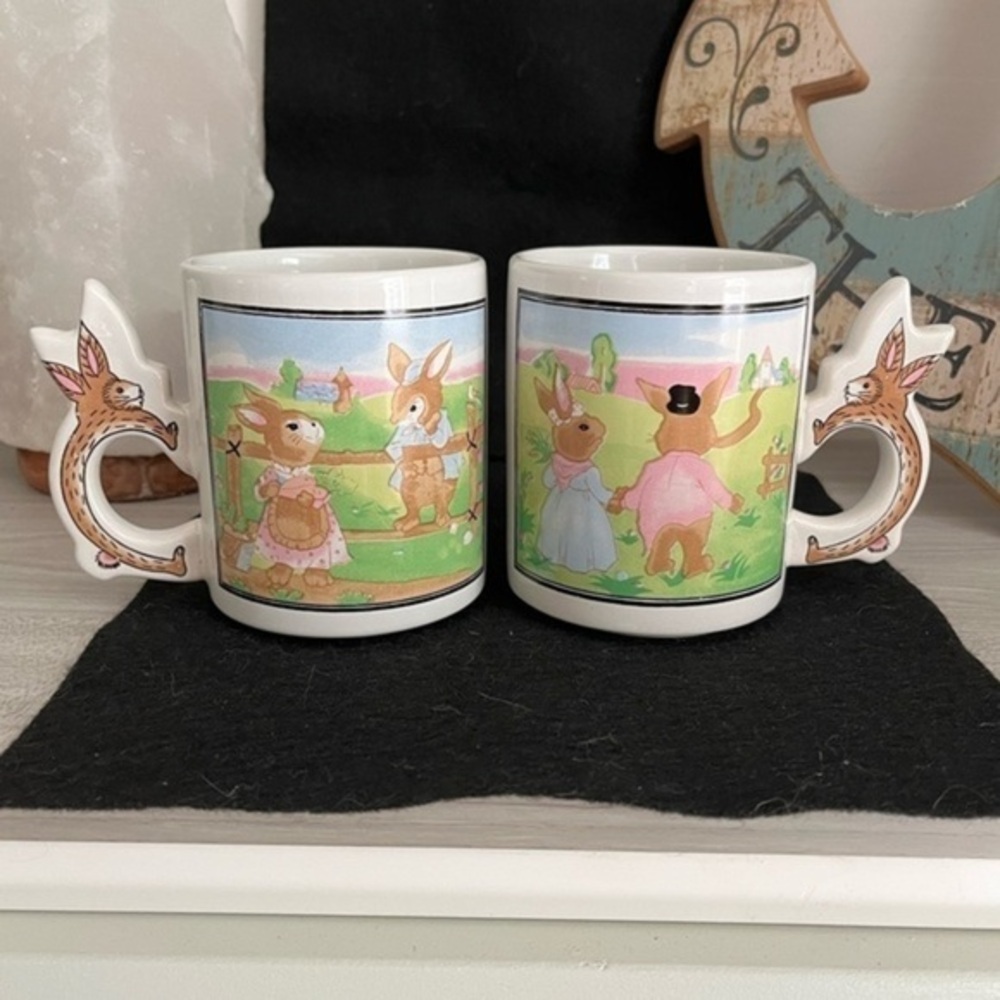 Vintage 1994 PETER RABBIT Shaped 3D Handle Easter Bunny Coffee Mug Set of 2 - Picture 2 of 14
